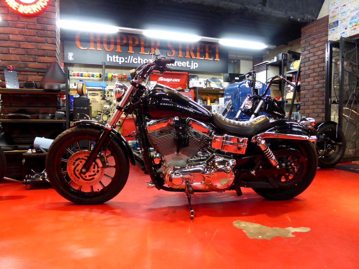 05 FXDC BOBBER STYLE