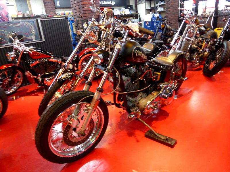 1977 ショベルリジット FXE（ｶｽﾀﾑ&簡単整備中）