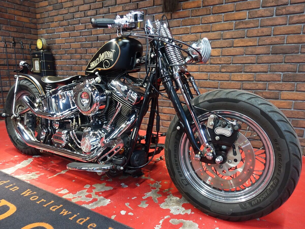 2005年 FLSTF UPSWEEP BOBBER