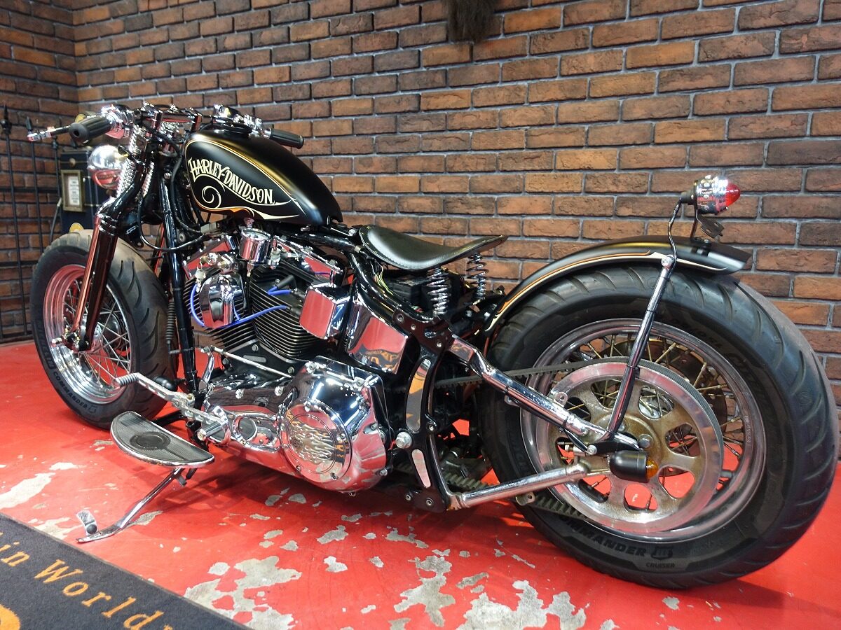 2005年 FLSTF UPSWEEP BOBBER