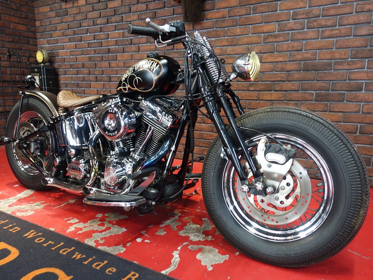 2006年 FLSTF BOBBER CUSTOM(お買い得買取車)