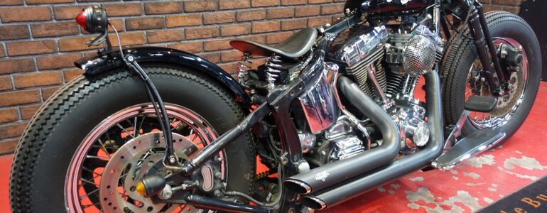 【買取車】2005年2005年 FLSTN BOB CHOPPER