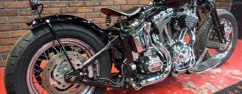 2004年FLSTC Standard Bobber