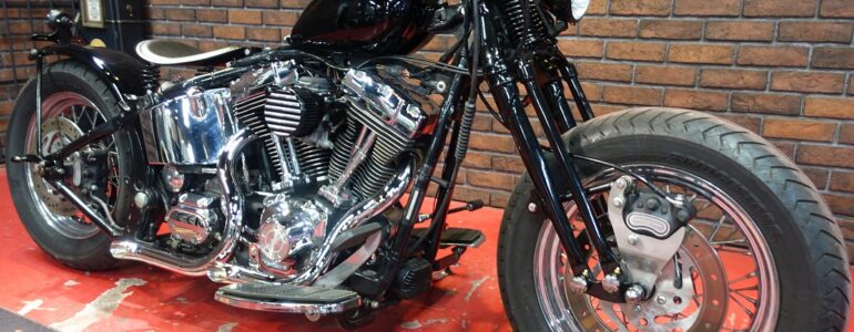 2004年FLSTC Standard Bobber