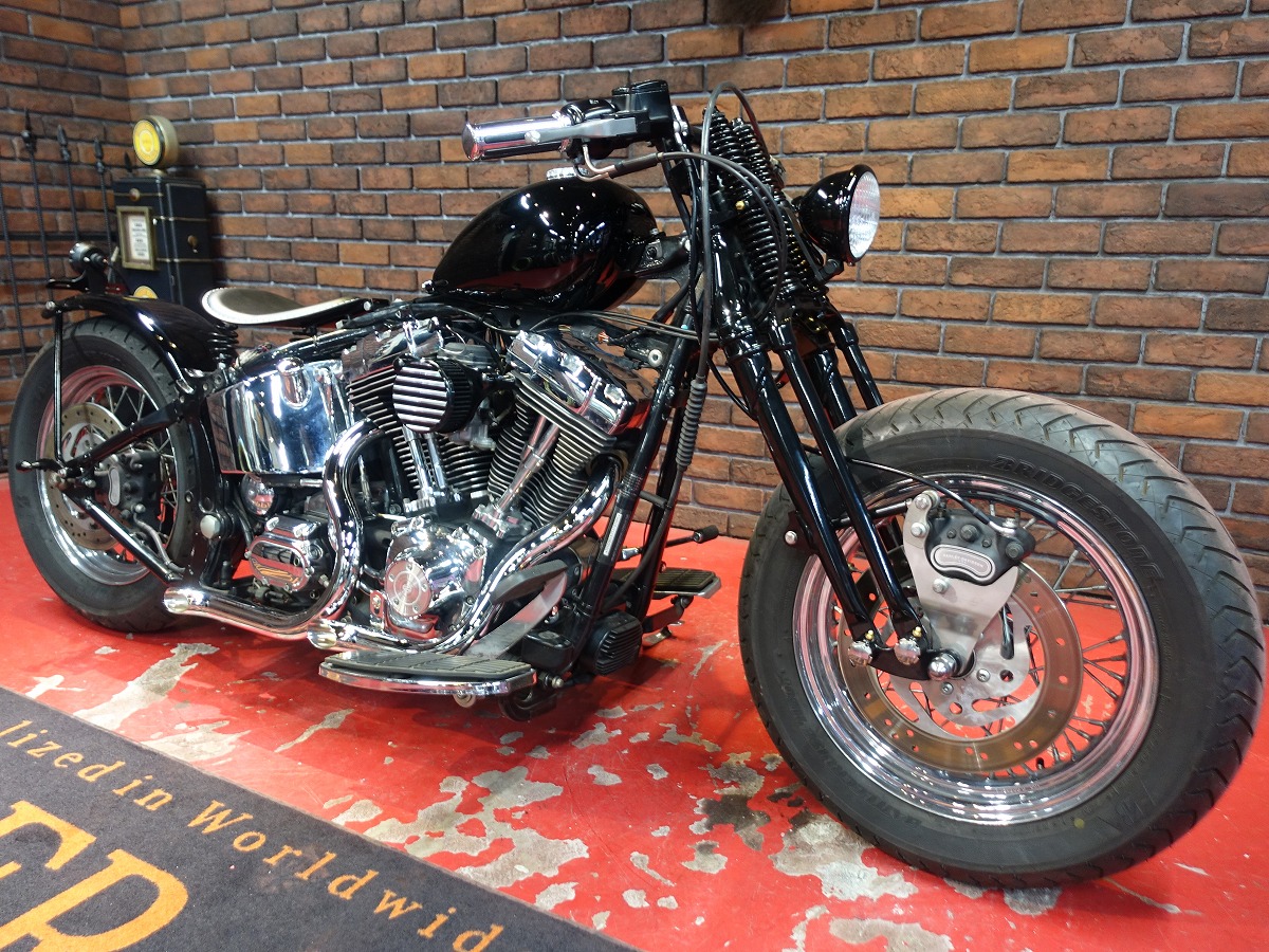 2004年FLSTC Standard Bobber