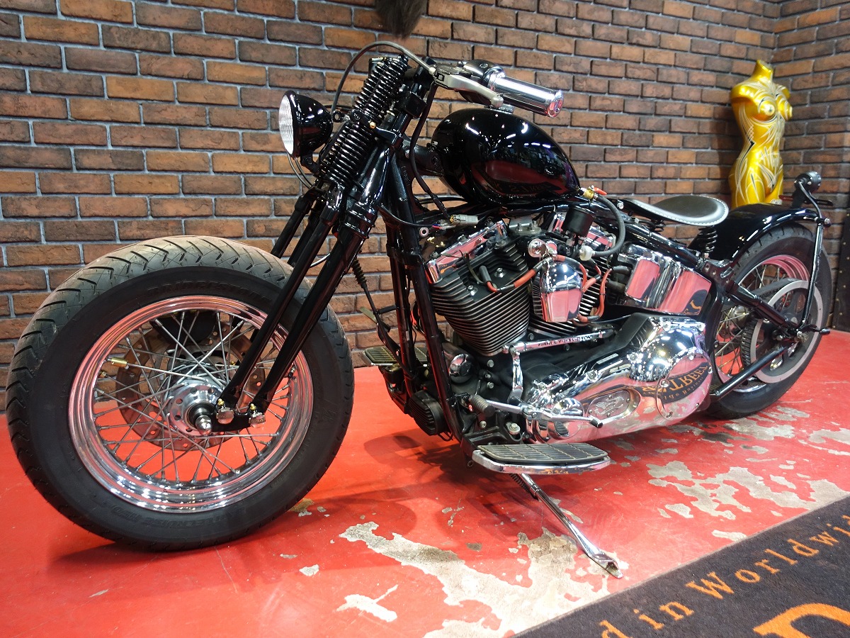 2004年FLSTC Standard Bobber