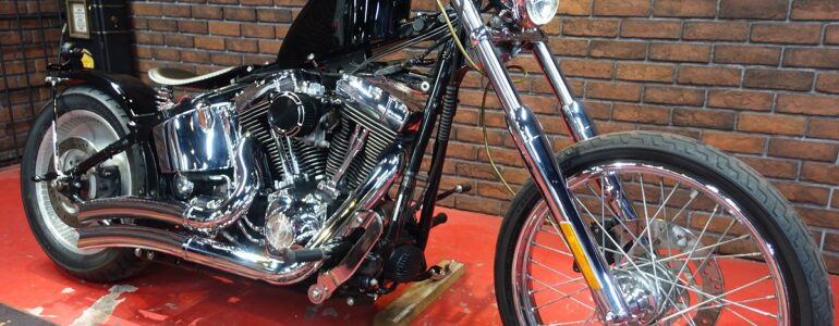 2003年FXSTD Deuce Chopperﾊﾟｰﾄ1