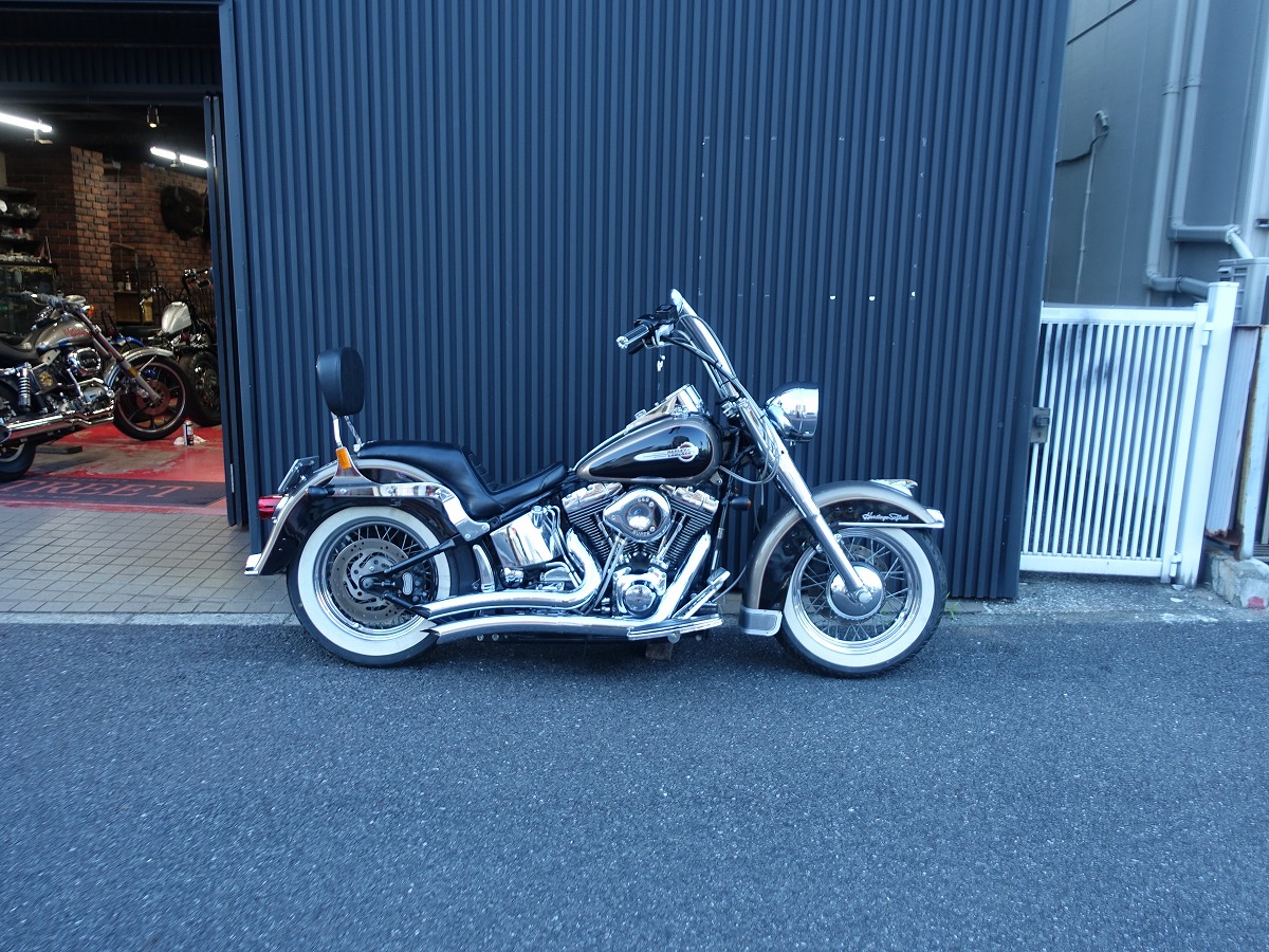 (買取格安)2004年 FLSTC