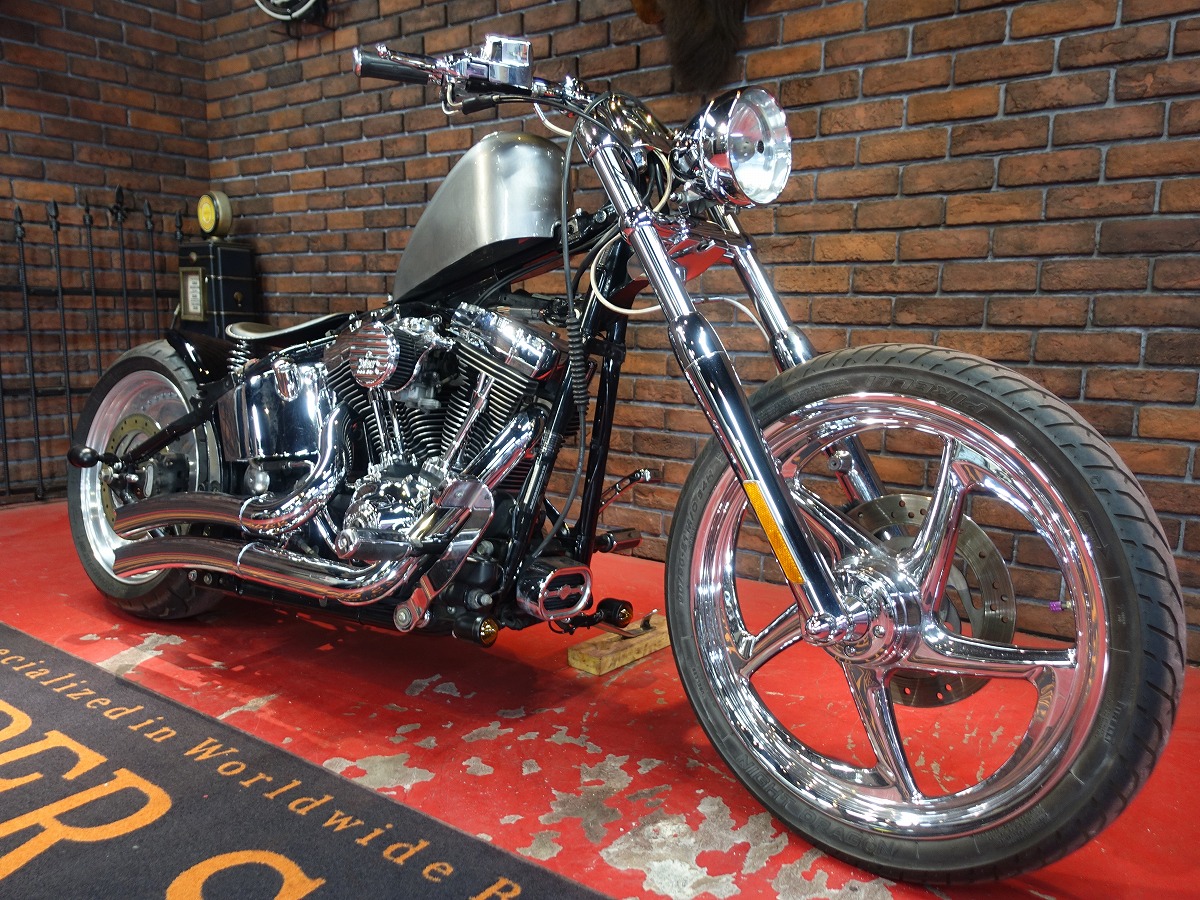 2004年FXSTD REAR WIDE CHOPPER