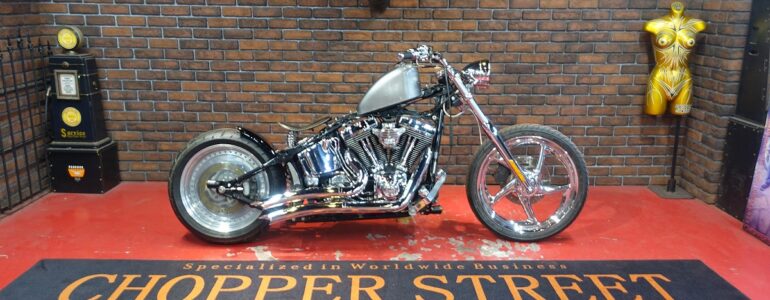 2004年FXSTD REAR WIDE CHOPPER