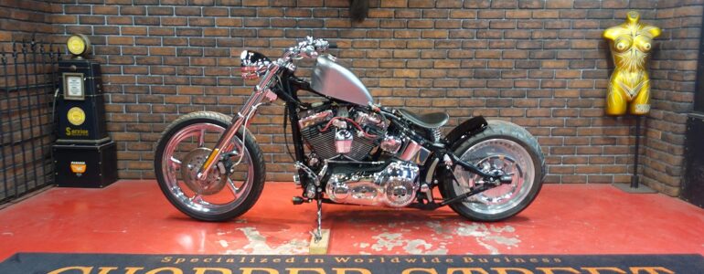 2004年FXSTD REAR WIDE CHOPPER